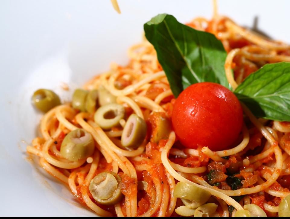 How To Make Pasta With Delicious Tomato Sauce?